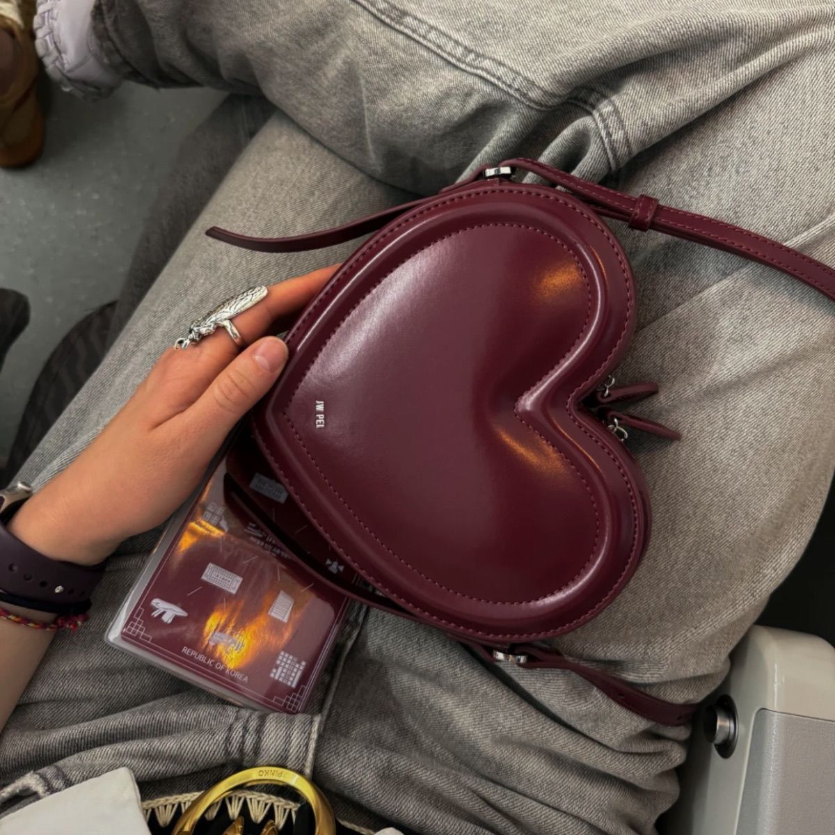 Tas selempang berbentuk hati J - Women Bags Jw Pei ulasan dan harga